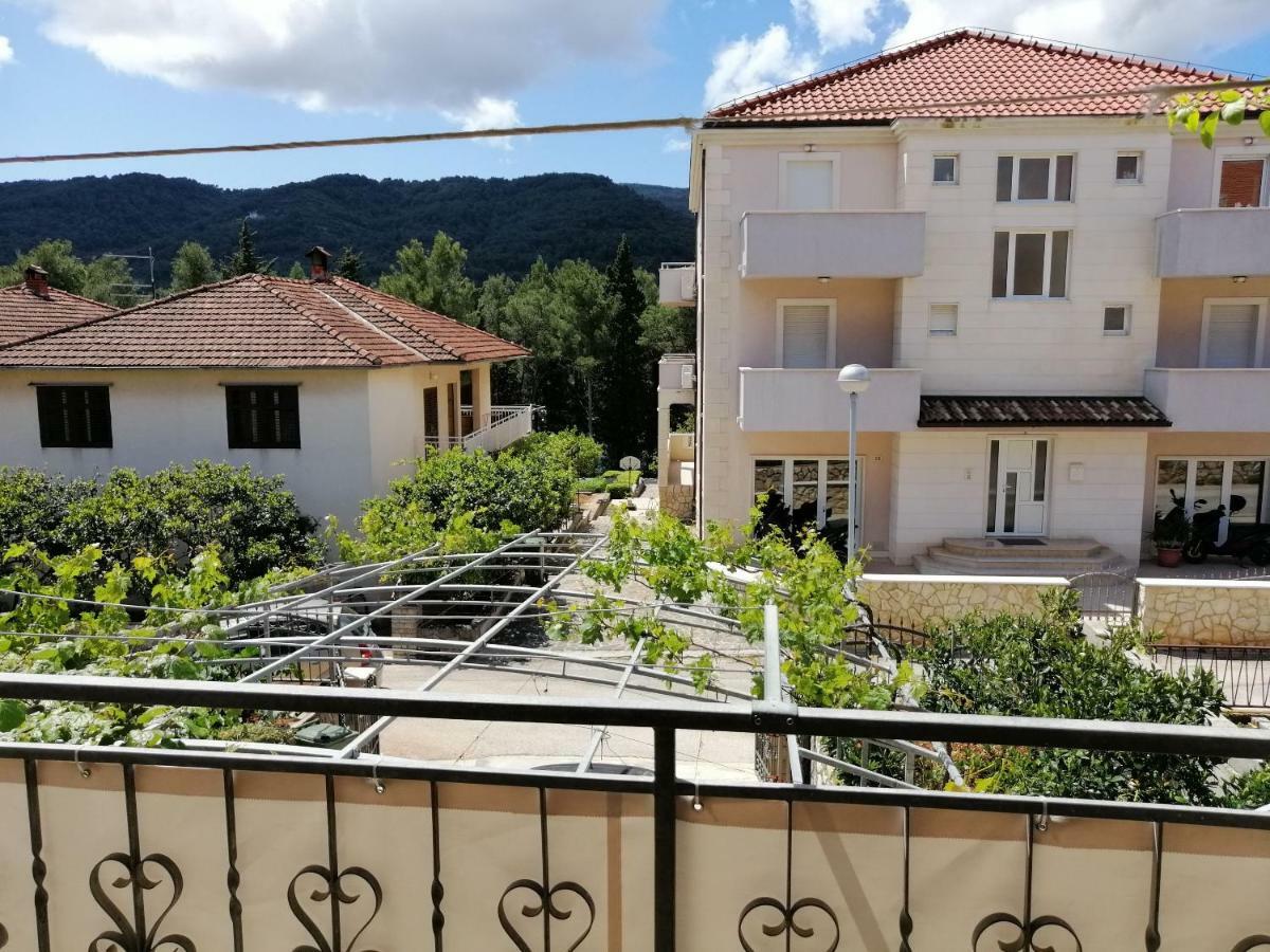 Apartments Emmas Studio Стари Град Экстерьер фото