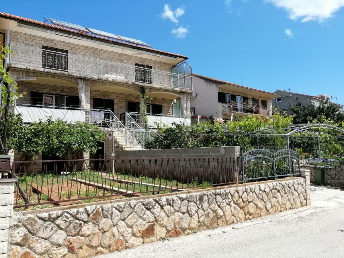 Apartments Emmas Studio Стари Град Экстерьер фото