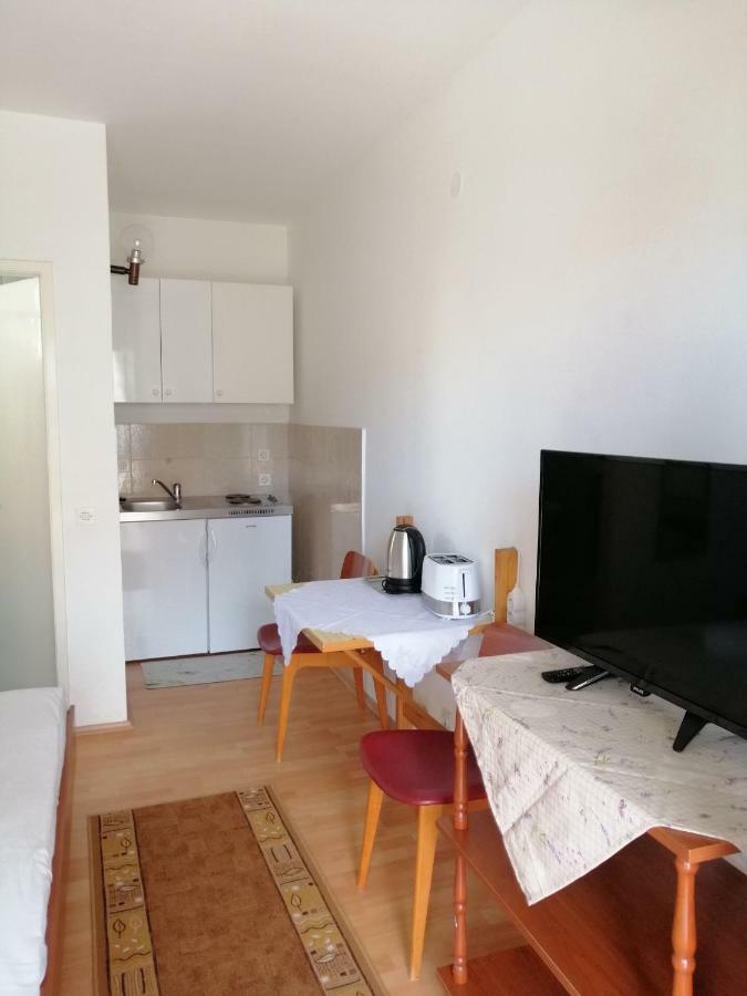 Apartments Emmas Studio Стари Град Экстерьер фото
